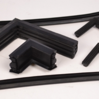 Kauçuk Profilden Çerçeve Conta Üretimleri